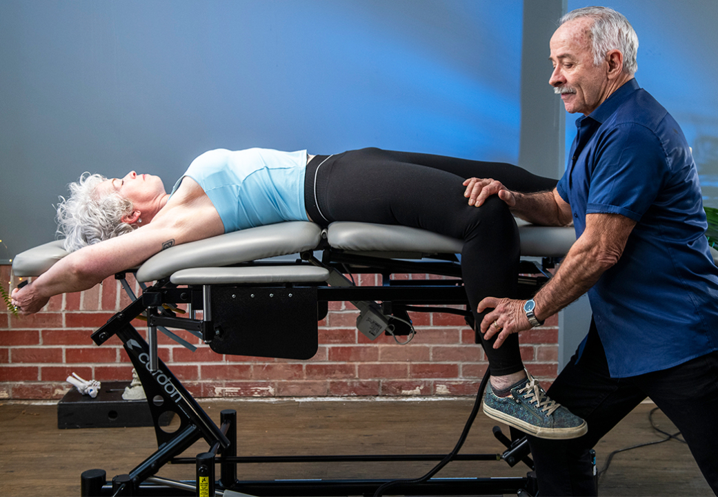 Hi-Lo Massage Tables – Features and Techniques with James Waslaski